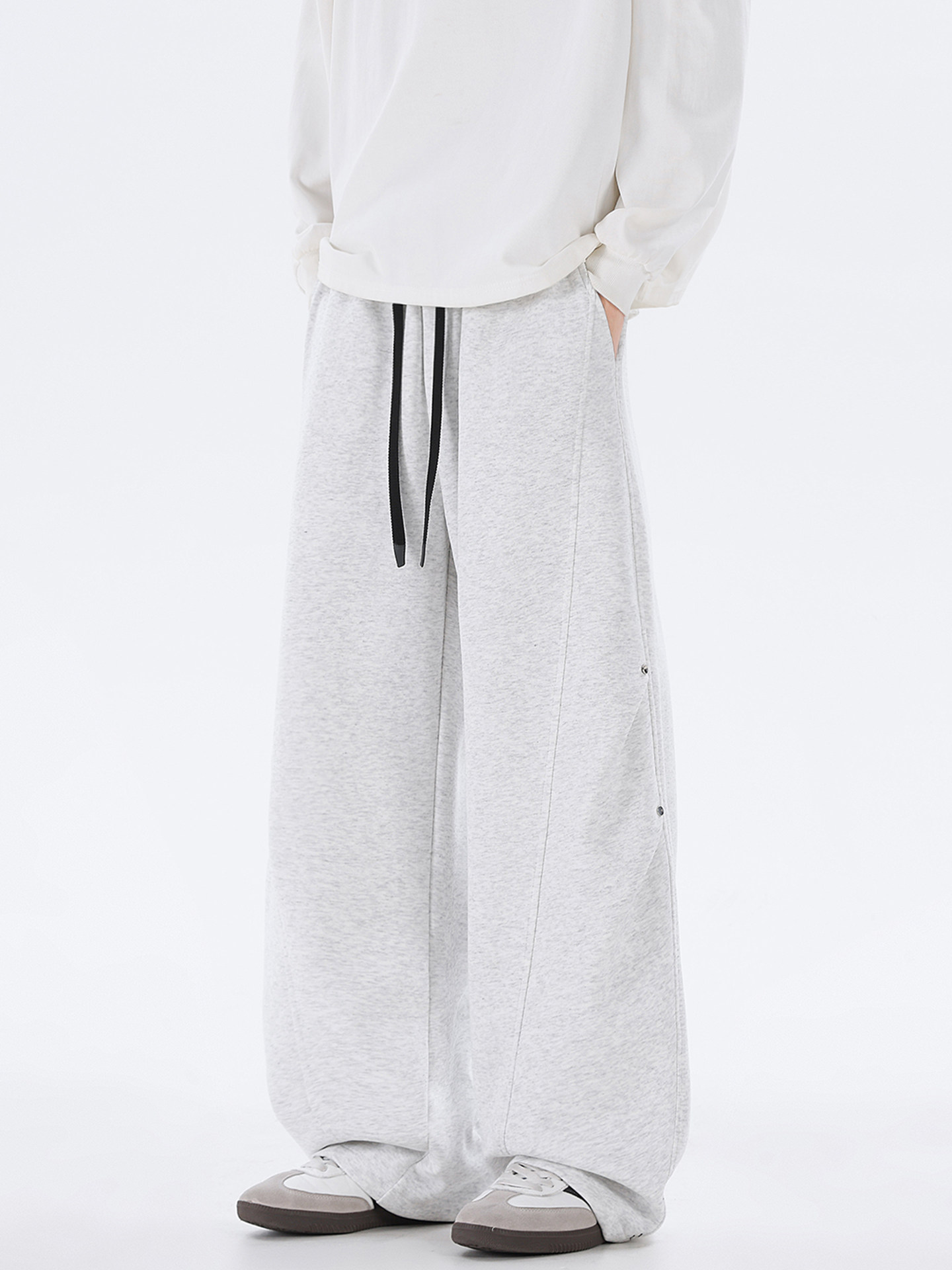 Manludini Relaxed Straight-Leg Sweatpants